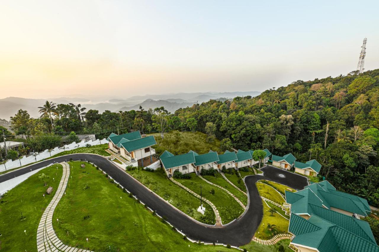 Aveda Munnar Mountains And Mist Hotel Exterior photo