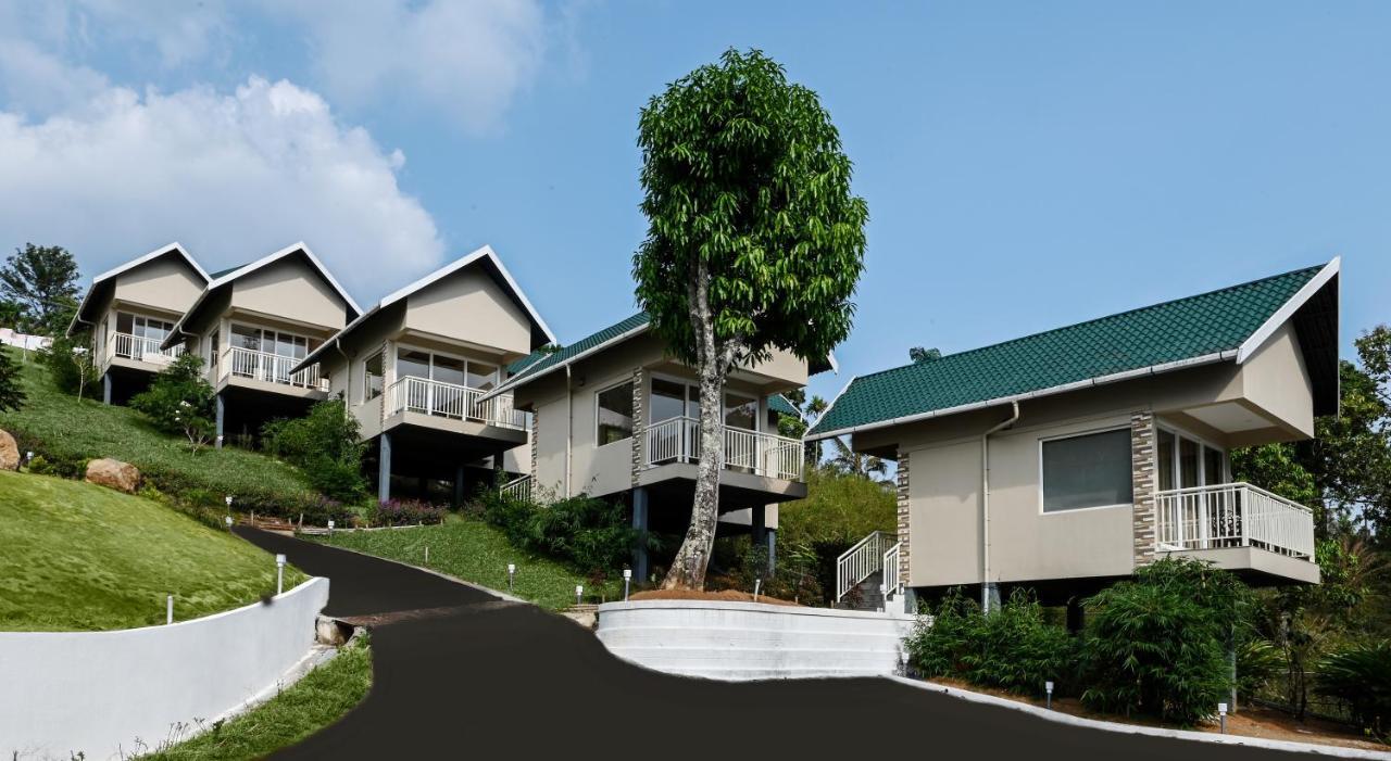 Aveda Munnar Mountains And Mist Hotel Exterior photo