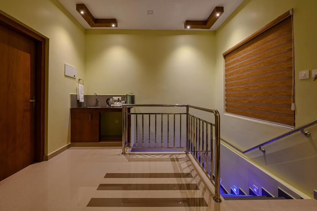 Aveda Munnar Mountains And Mist Hotel Exterior photo