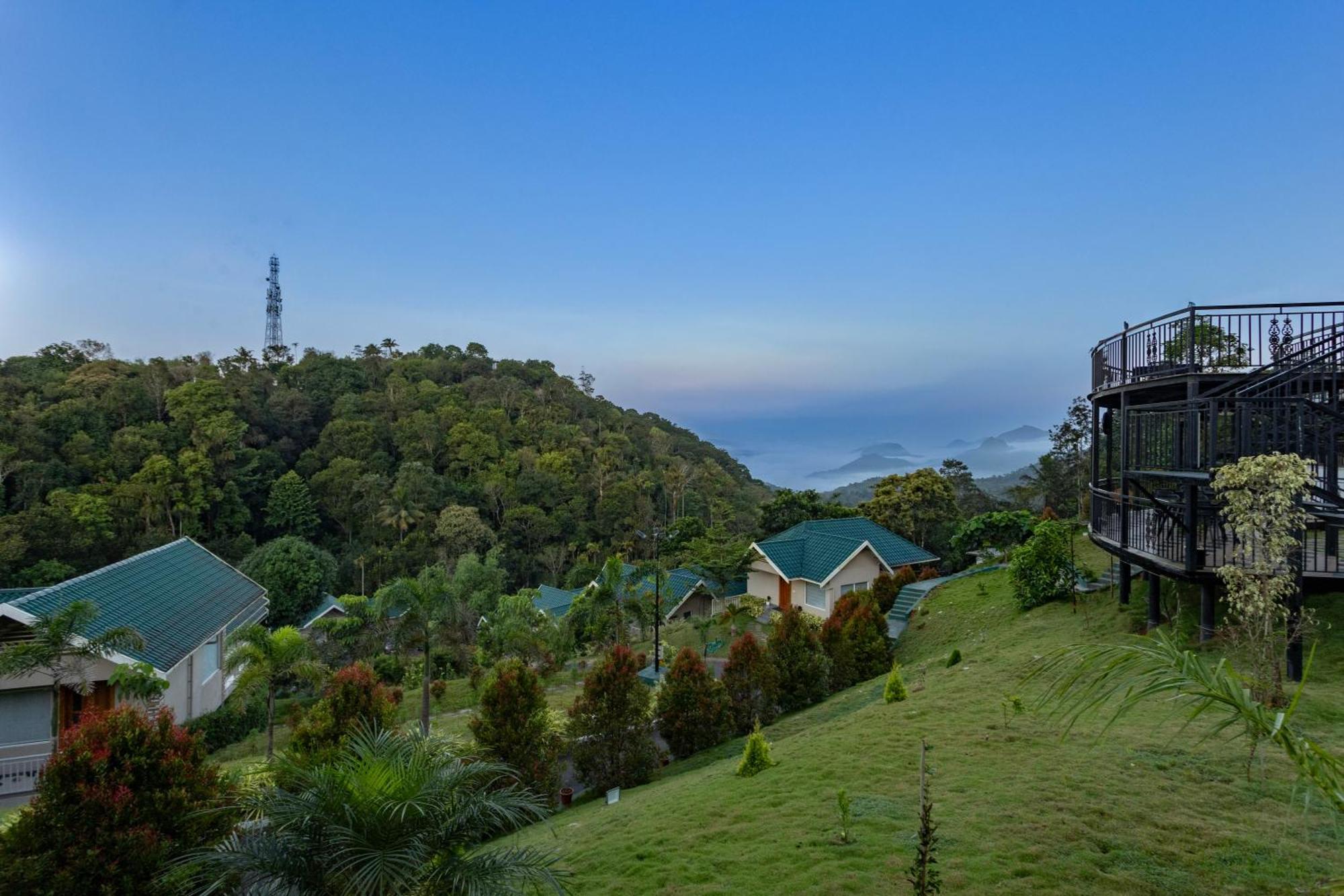 Aveda Munnar Mountains And Mist Hotel Exterior photo
